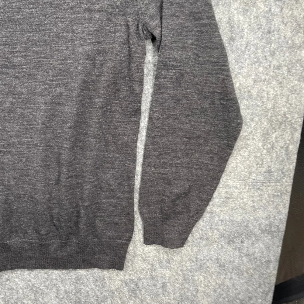 Calvin Klein Mens Sweater Large Extra Fine Merino Wool V-Neck Grey New